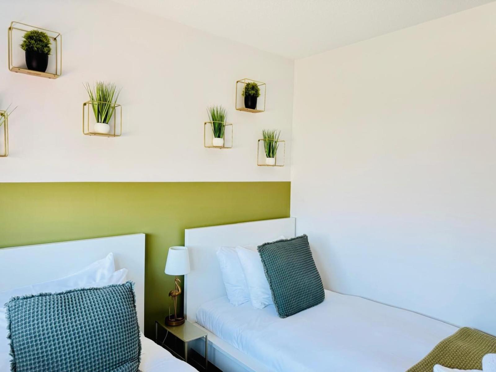 Jade's Cozy Retreat: Pet-Friendly 2-Bed with Garden Villa Cambridge  Exterior photo